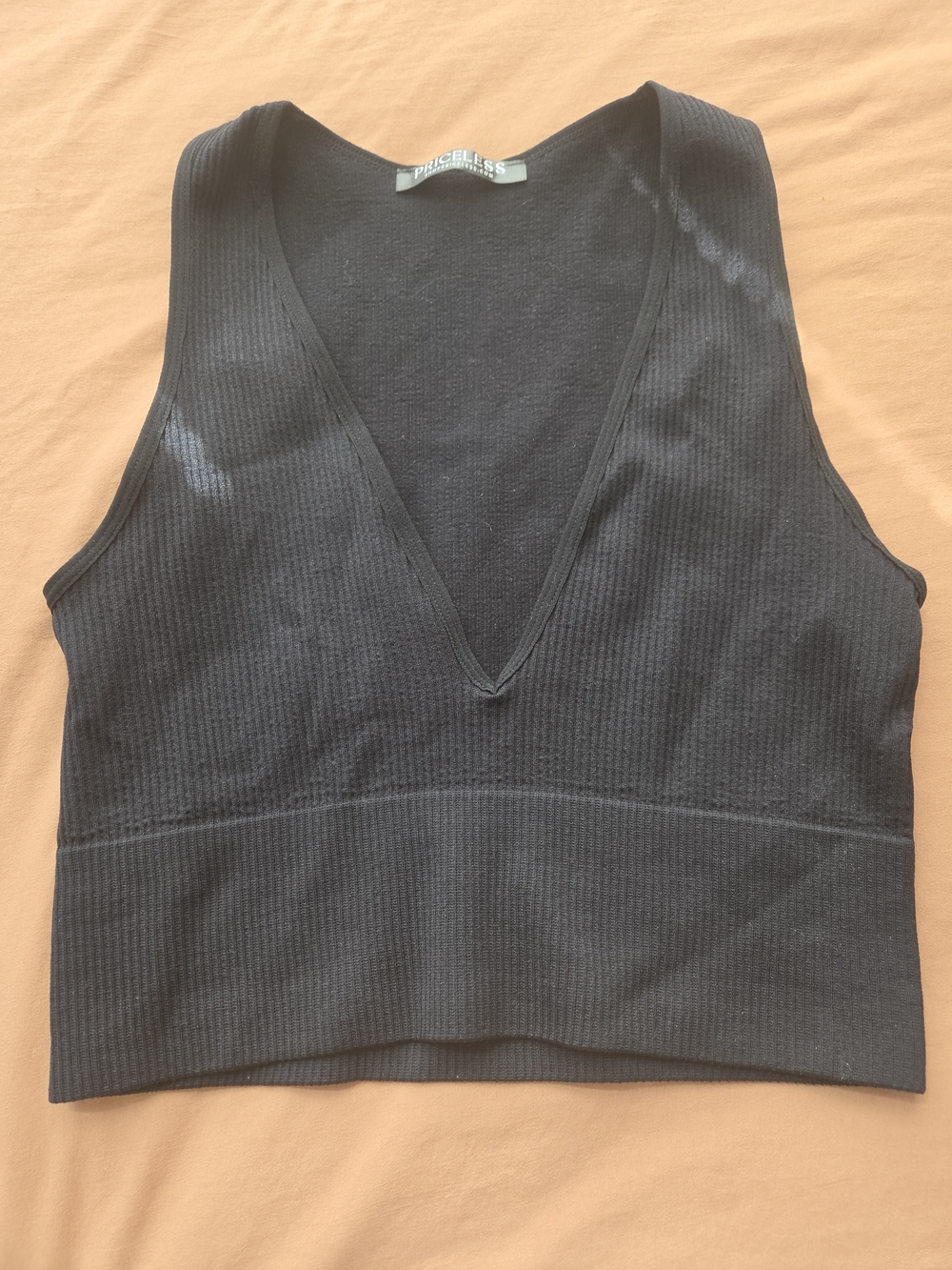 Source Unknown Black Ribbed V-Neck Crop Top